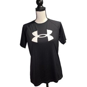 Under armor- Black tee shirt